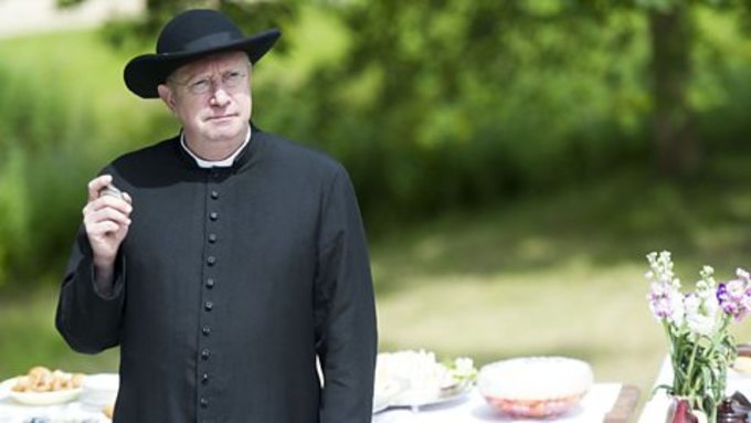 Mark Williams Stars in series four of Father Brown